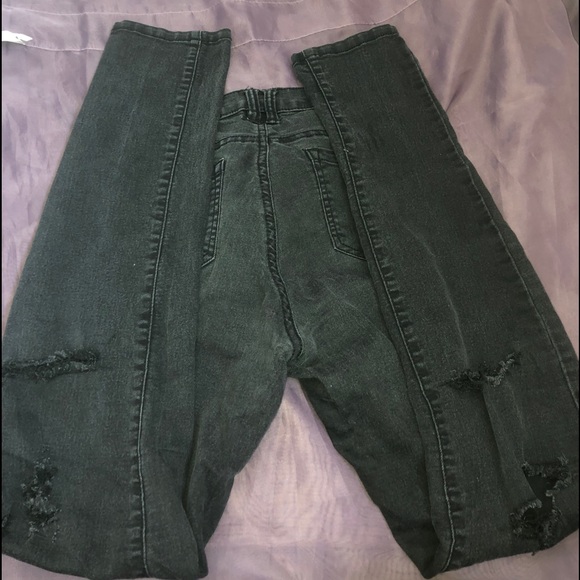 Black ripped jeans - Picture 2 of 2